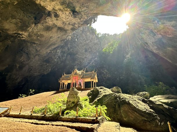 Phraya-Nakhon-Höhle