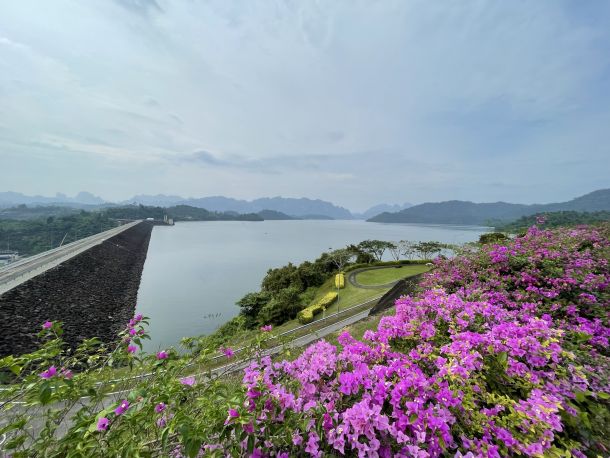 Ratchaprapha-Staudamm