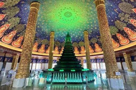 Wat Paknam Phasi Charoen