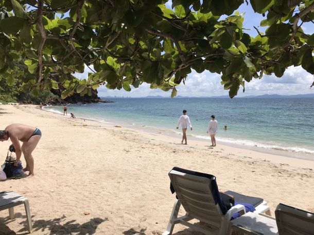 Monkey beach Koh Larn