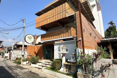 Kate and Hasu Boutique