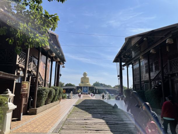 Luang Pu Tuad Wat Wachirathamaram Maharat Buddha Park