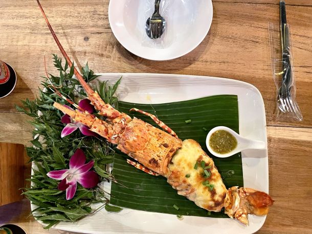 Zab Nua Seafoods @Khao Lak by Go Lek